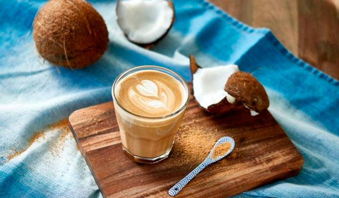Польза и вред кофе с кокосовым молоком