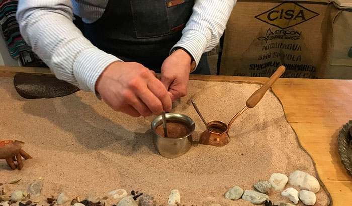 Как варить кофе на песке дома