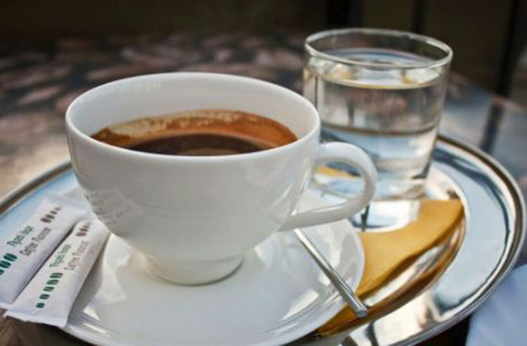 Почему после кофе нужно пить воду | Кофе и здоровье
